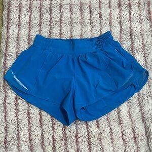 Poolside Blue Lululemon Low Rise 2.5 Hotty Hot Shorts